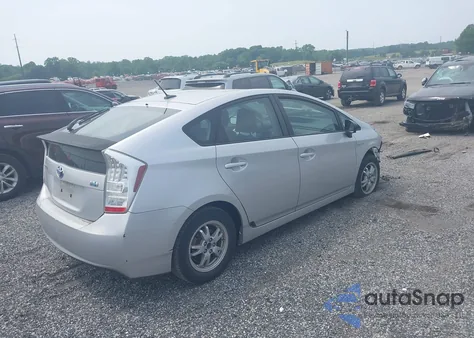 2010 Toyota Prius z USA, uszkodzony, nr VIN JTDKN3DU2A0221688